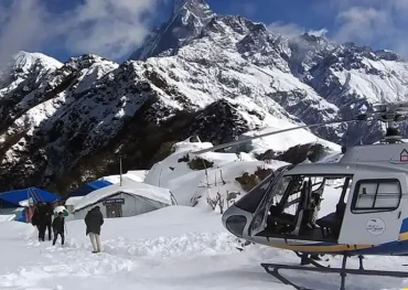 everest leasuary trek and helicopter
