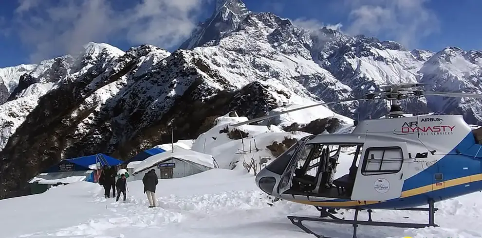 everest leasuary trek and helicopter