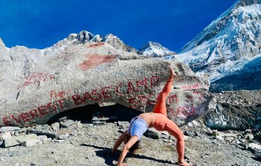 Everest Base Camp Leisurely Trek and Helicopter Return to Kathmandu – 12 Days